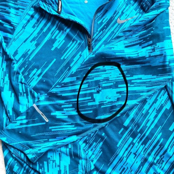 3/$25! NIKE Performance Half-Zip - Picture 2 of 7